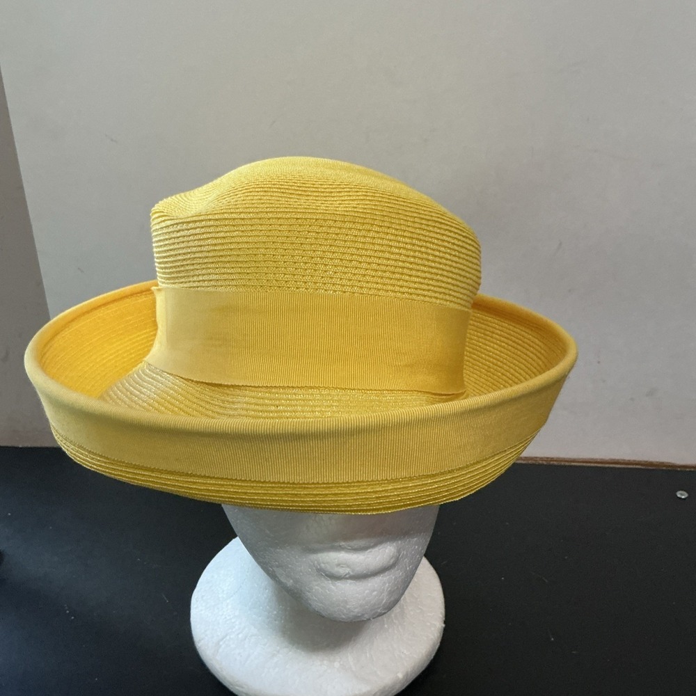 Lucila Mendez Yellow Straw Hat Women's Medium